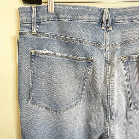 Good American Good Classic Distressed Straight High Rise Crop Jeans Size 18 NWT - Picture 15 of 16